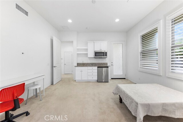 Building Photo - 119 Follyhatch