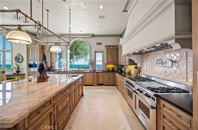 Building Photo - 23 Pelican Vista Dr