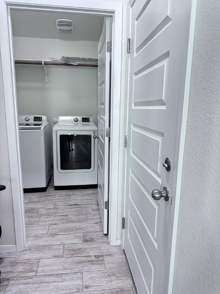 Building Photo - 2800 Joe Dimaggio Blvd