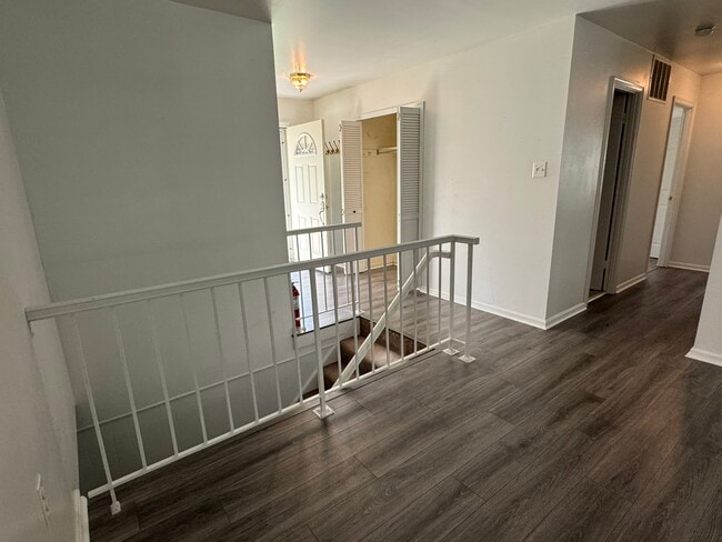 Building Photo - 3212 Manitoba Dr
