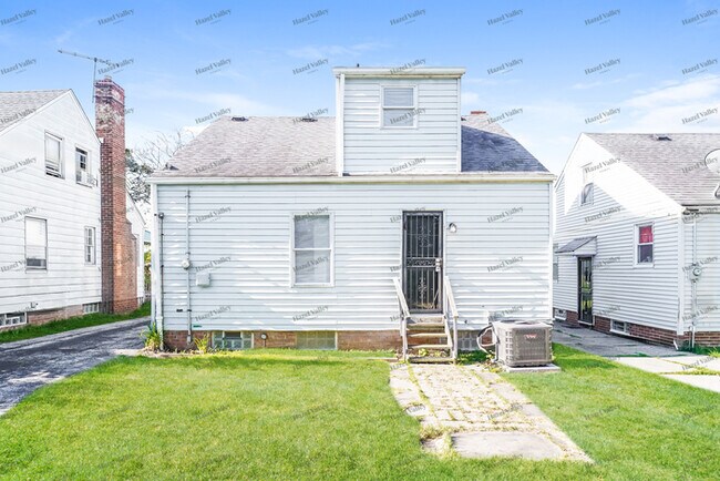 Building Photo - 16209 Glendale Ave