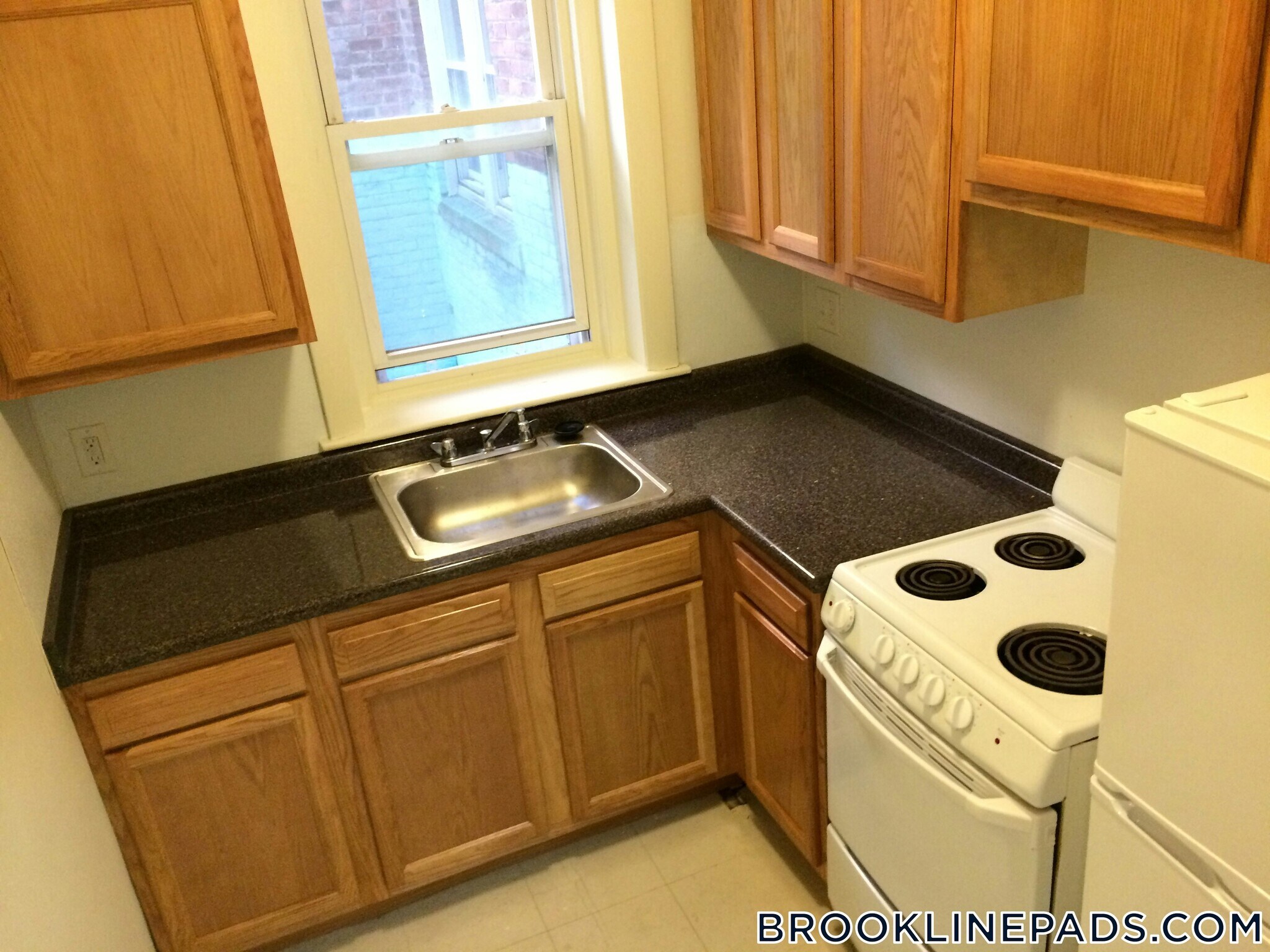 Building Photo - 33 Lancaster Terrace