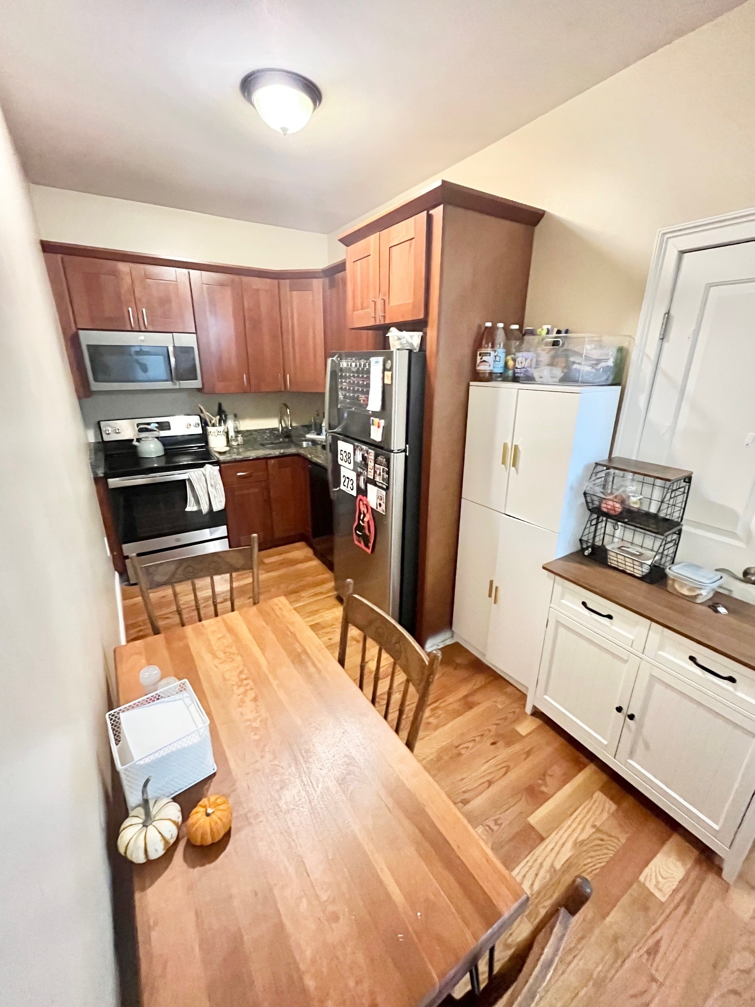 Building Photo - 61 Wait St