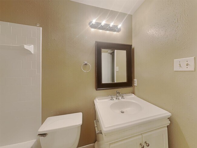 Building Photo - 4906 Black Rock St