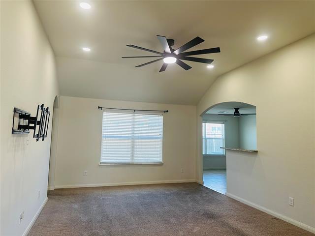 Building Photo - 1314 Tamarack Dr