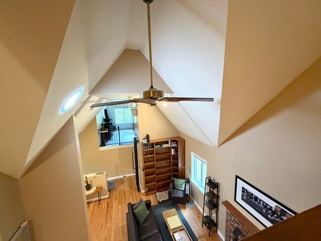Building Photo - 1327 Gristmill Dr