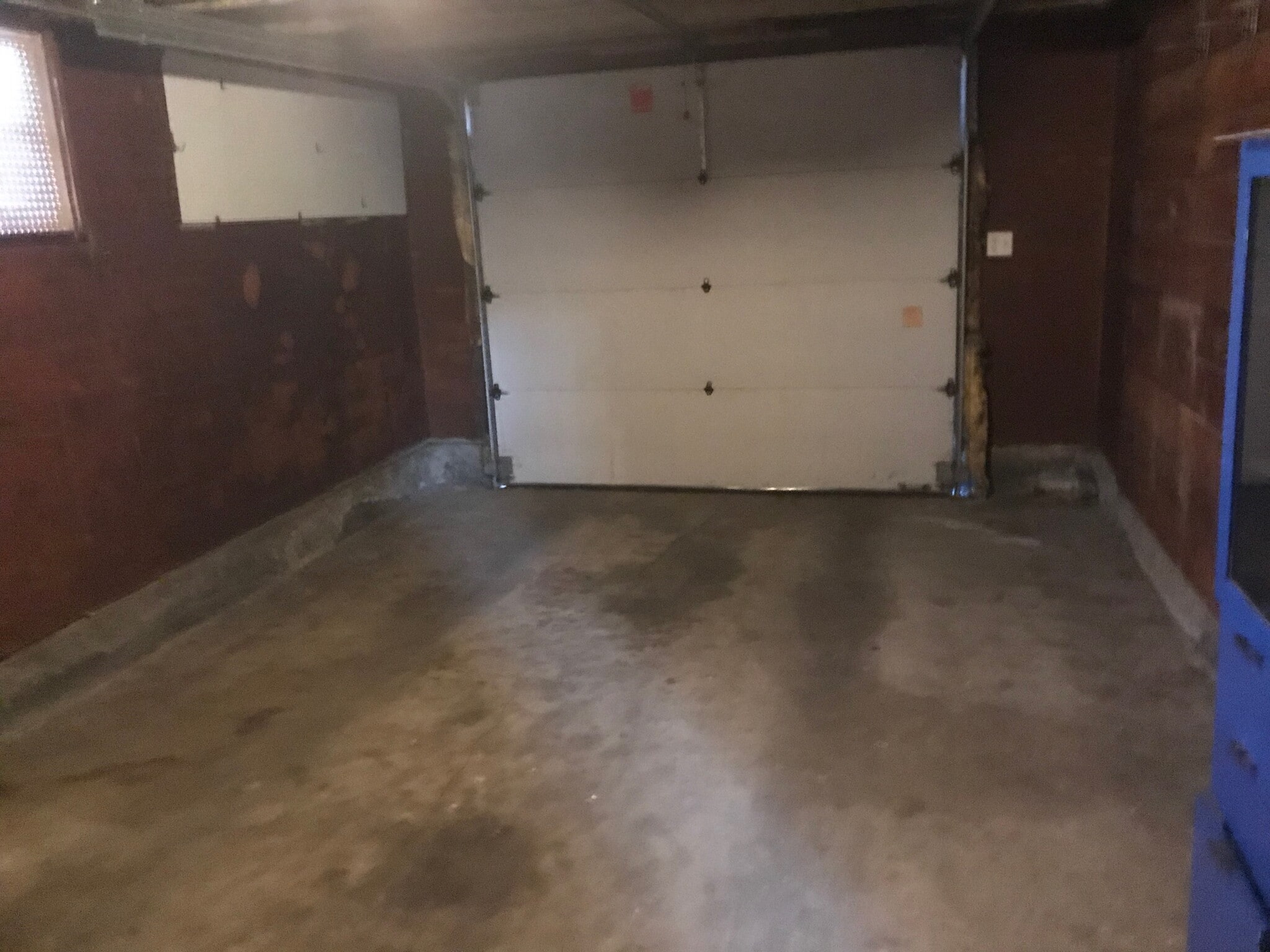 Garage, can fit car! - 9003 SE Stephens St