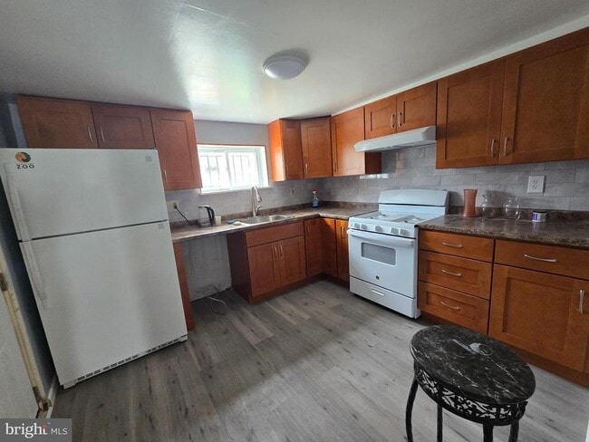 Building Photo - 3412 N 16th St