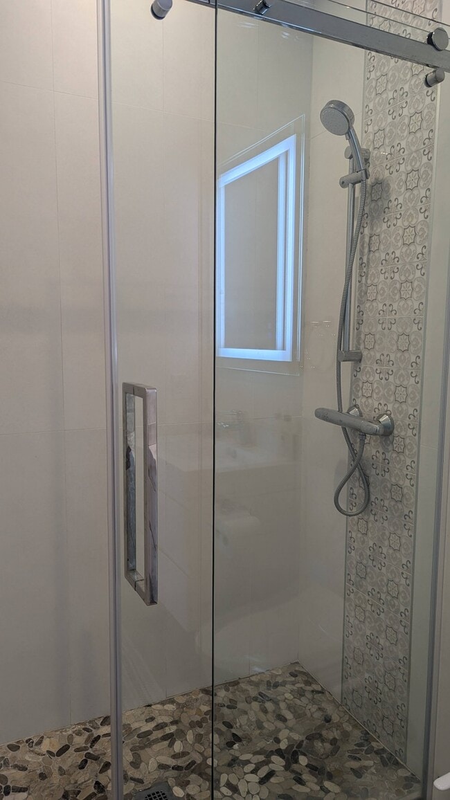 Building Photo - 1762 Chevalier Dr