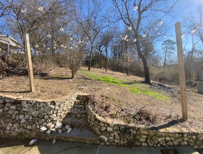 Building Photo - 3306 Montview Dr