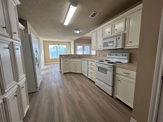 Building Photo - Escape to your own secluded sanctuary in this spacious Lubbock home