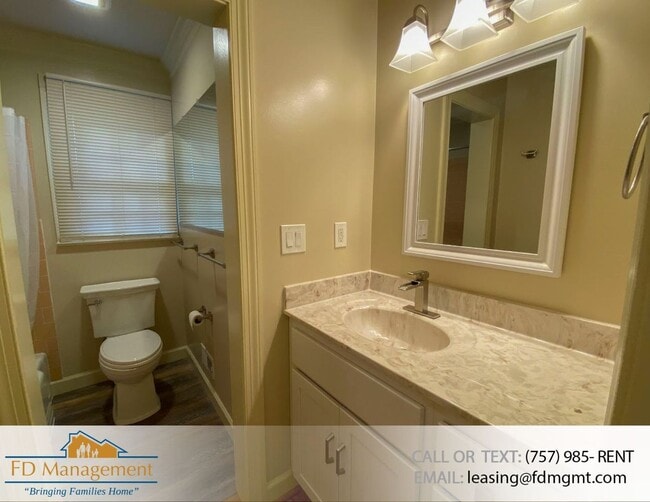 Building Photo - Well Maintained 2 BR 1 BA House in Williamsburg
