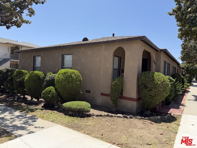 Building Photo - 3901 Sawtelle Blvd