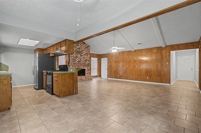 Building Photo - 3519 Saratoga Dr