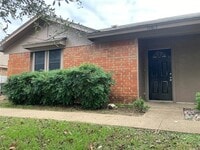 Building Photo - 10613 Flamewood Dr