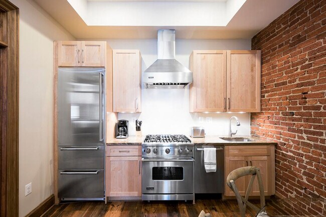 Building Photo - 1737 Connecticut Ave NW