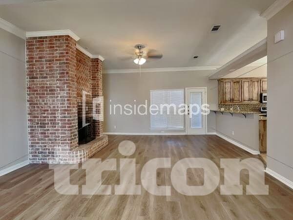 Building Photo - 709 W Park Dr