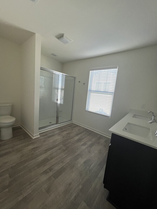 Building Photo - 1619 Running Deer Dr