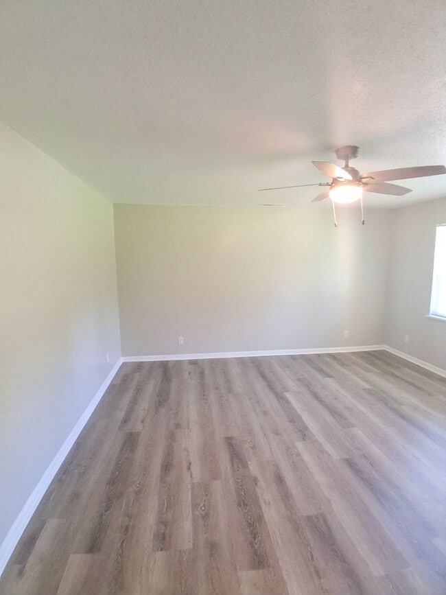 Building Photo - Completely Remodeled 4-Bedroom 2-Bath home...