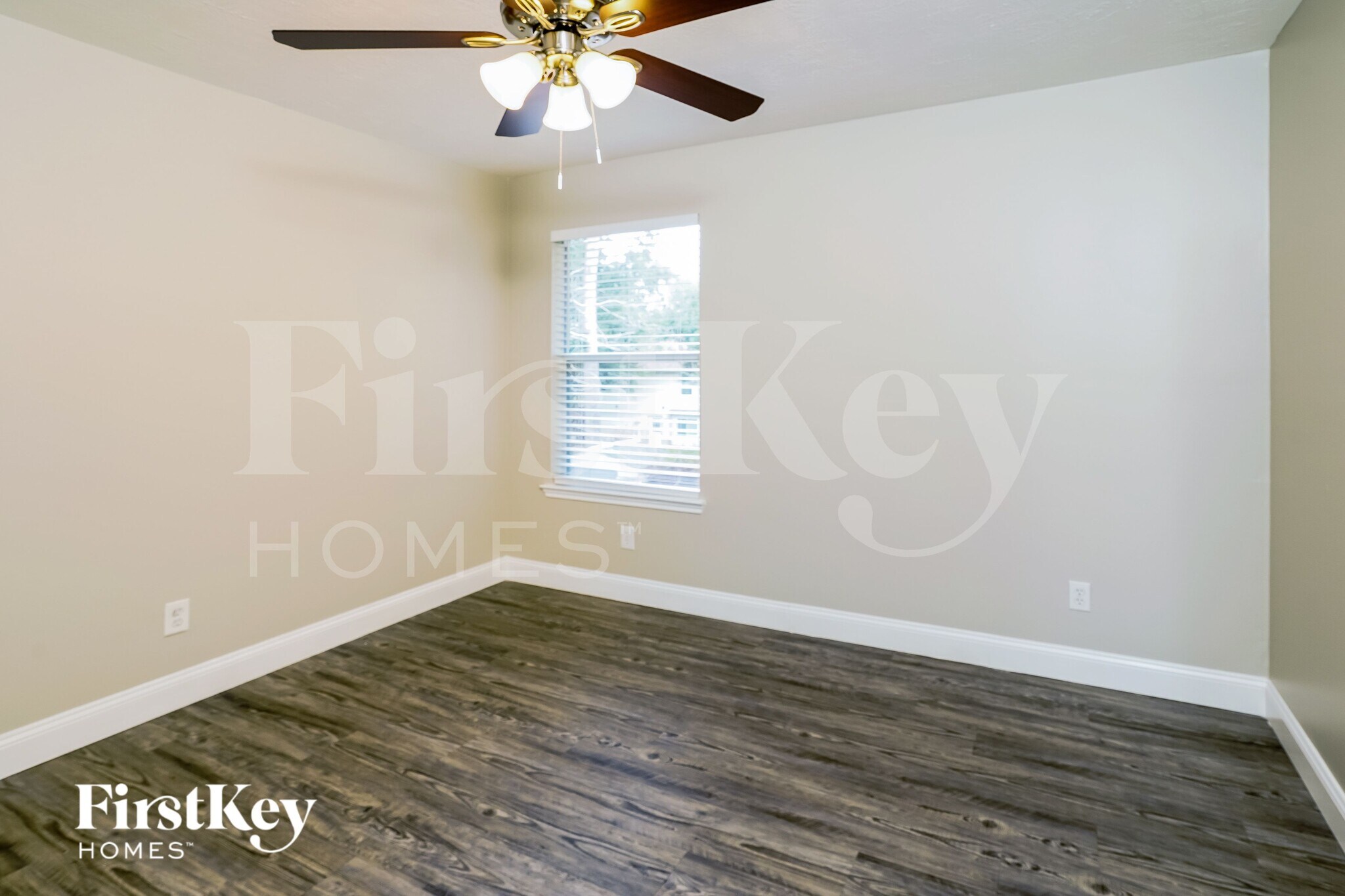 Building Photo - 28618 Hidden Cove Dr