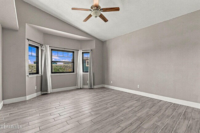 Building Photo - 14420 Navajo Point Dr