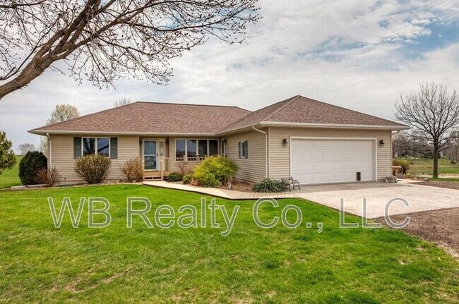 Primary Photo - 3882 50th Ave