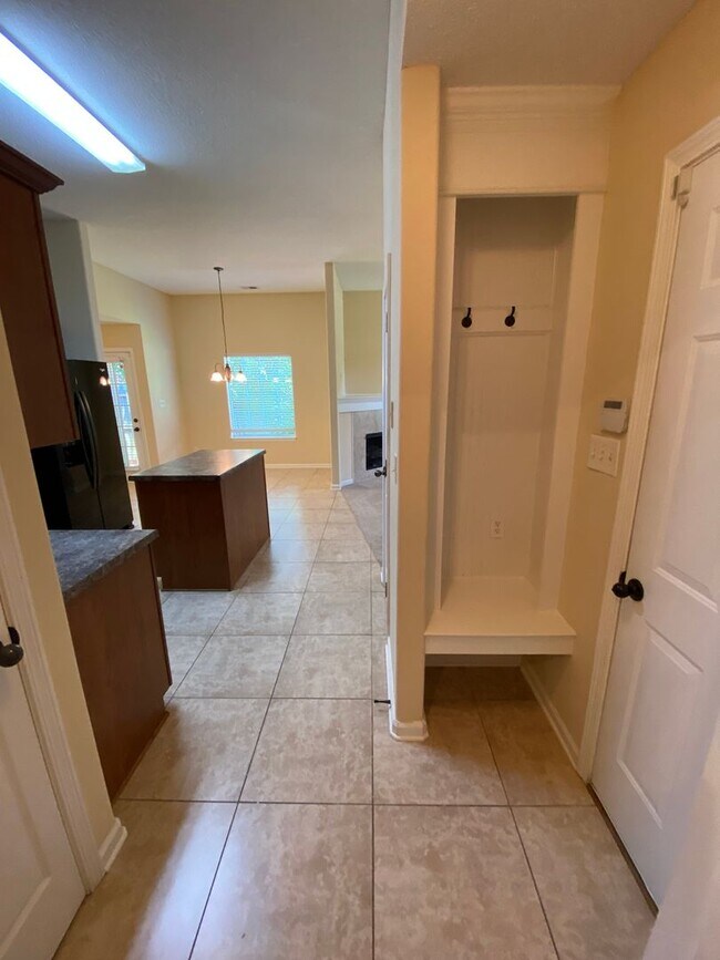 Building Photo - Gated Community - 3 Bedroom 2 Bathroom Cordova Rental Home
