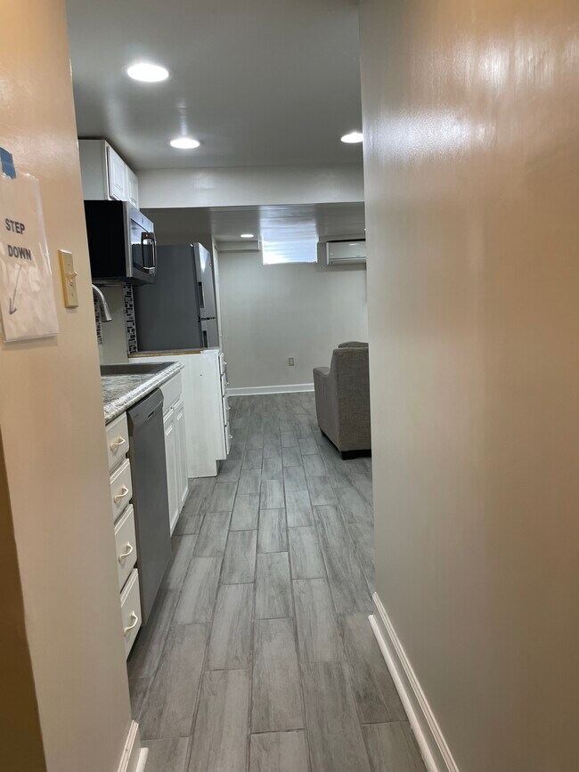 Building Photo - 5446 C St SE