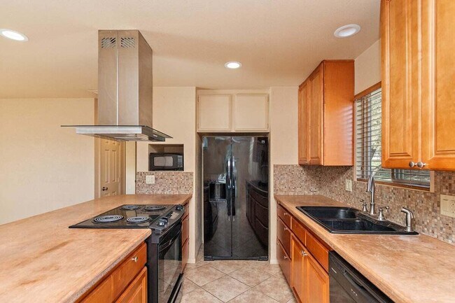 Building Photo - 49434 Mojave Dr