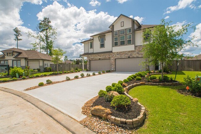 Building Photo - 438 Lake Day Dr