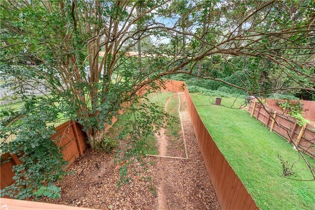 Building Photo - 3578 Kennesaw Station Dr