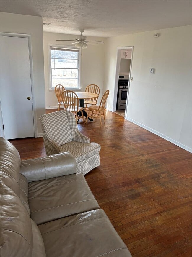 Building Photo - 1324 Dorchester Dr