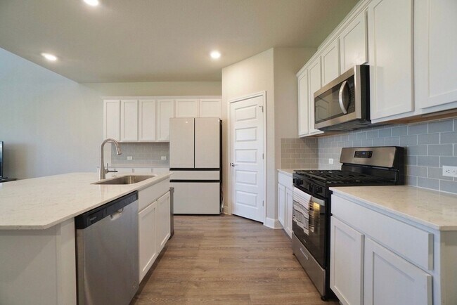 Building Photo - 16716 Casa Anna Dr.