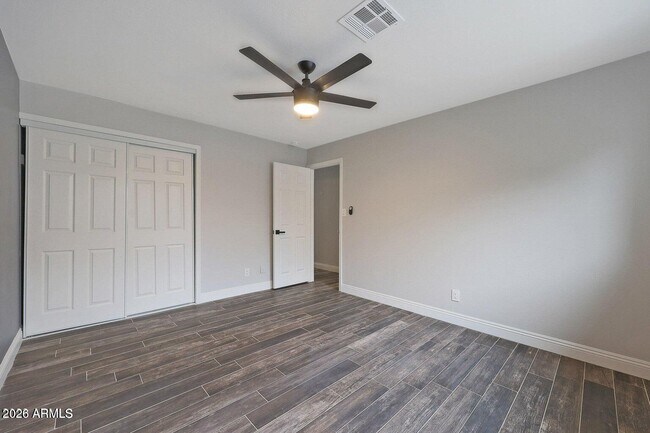 Building Photo - 8444 E Bonita Dr