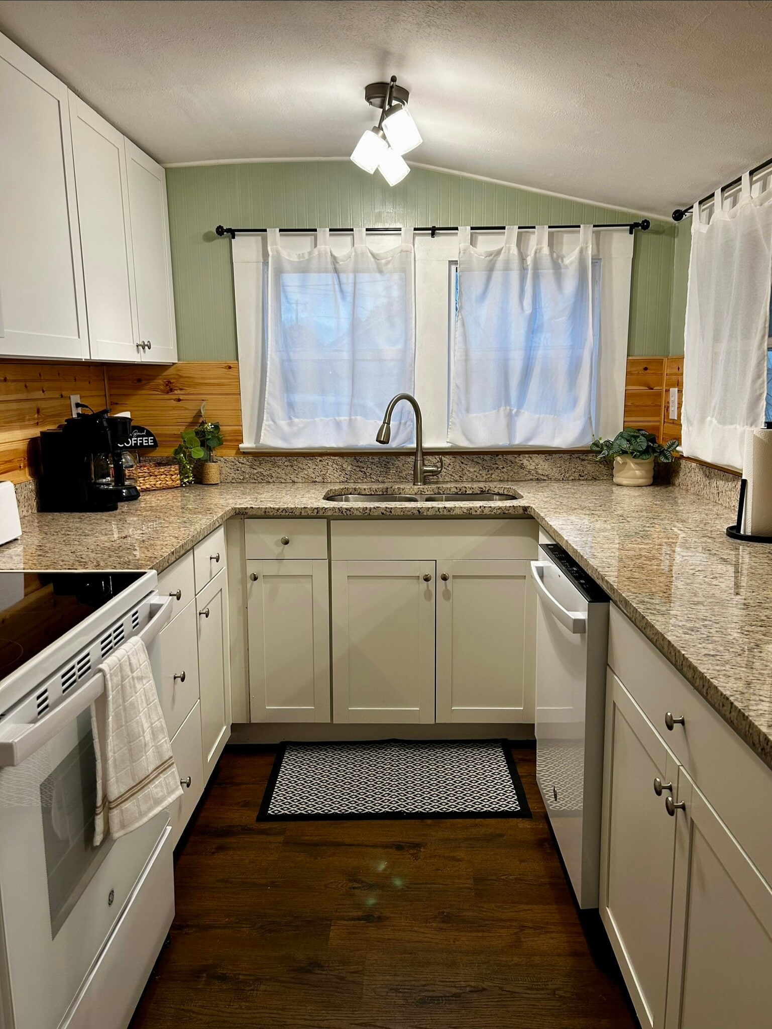 Building Photo - 2421 North St