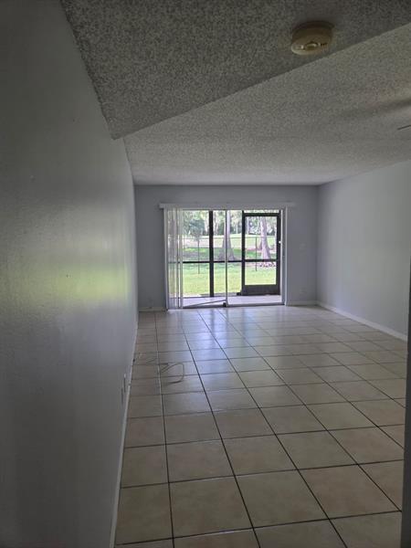 Building Photo - 8001 Fairview Dr