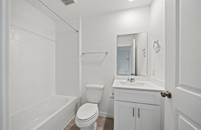 Building Photo - 24612 Applewood Crst Ln
