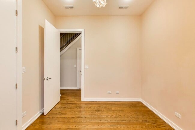 Building Photo - 1509 N Campbell Ave