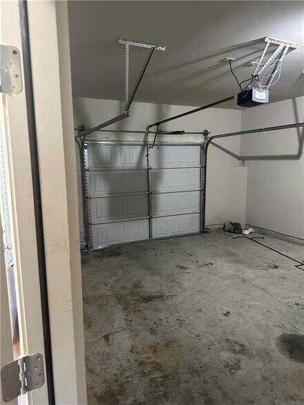 Building Photo - 346 Turtle Creek Dr