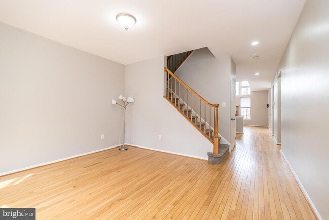 Building Photo - 5128 Barness Ct