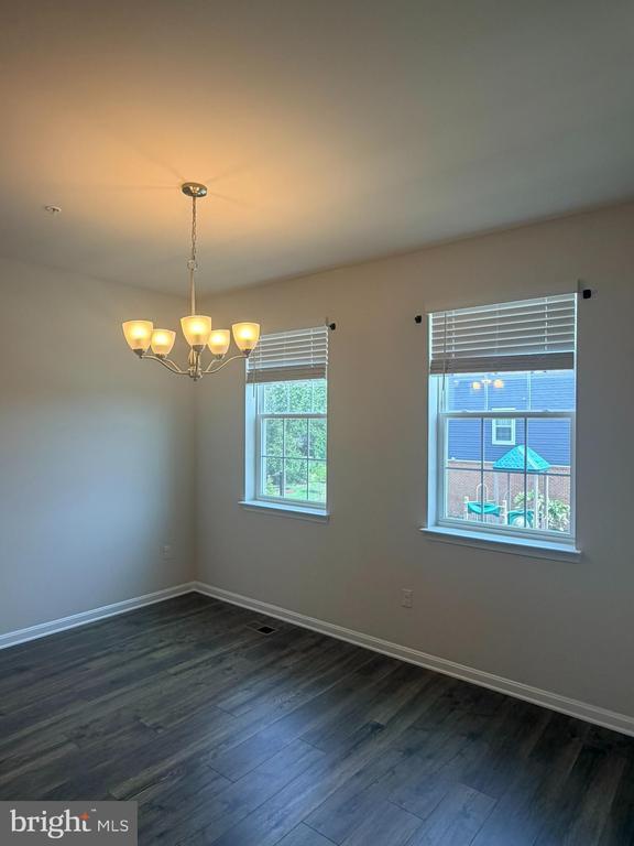 Building Photo - 6504 Bullrush Ct