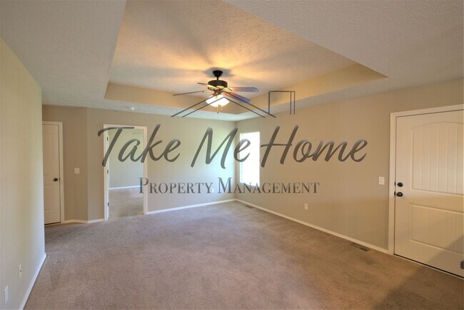 Building Photo - 3 Bedroom in Ozark!