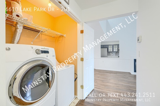 Building Photo - 6610 Lake Park Dr