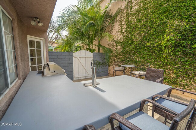 Building Photo - 605 Brademas Ct