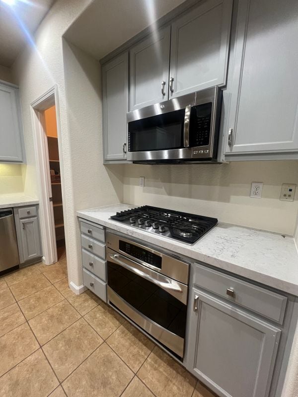 Building Photo - 1623 Bermuda Ln
