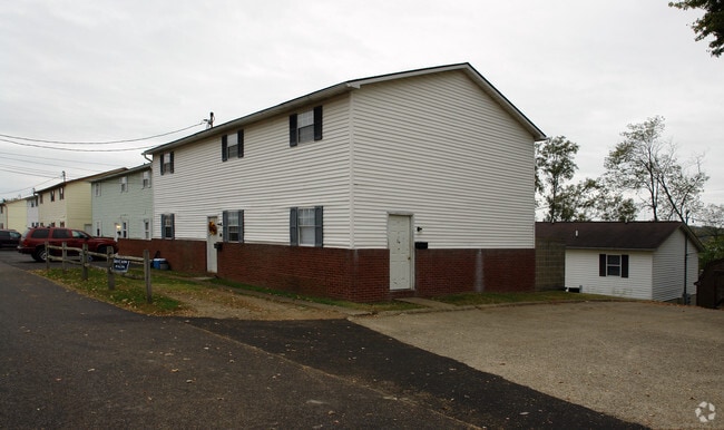 Building Photo - Wyatt Lockwood Apartments