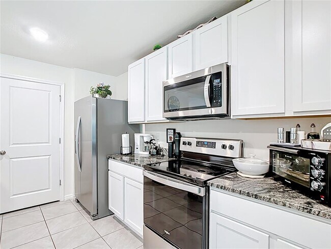 Building Photo - 7161 SW 135th Pl