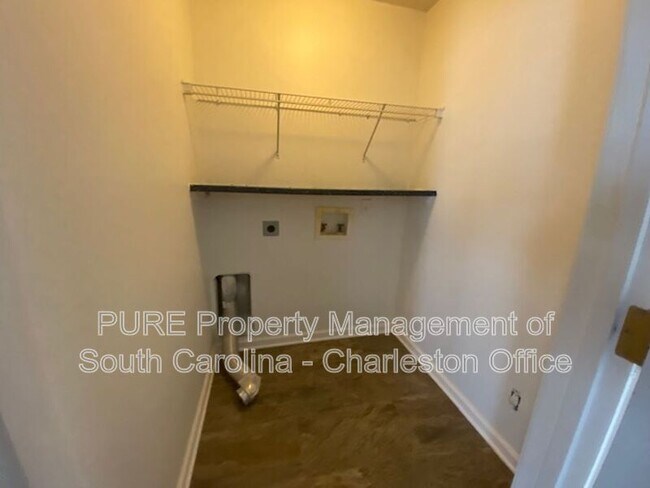 Building Photo - 1604 Ashley Ct