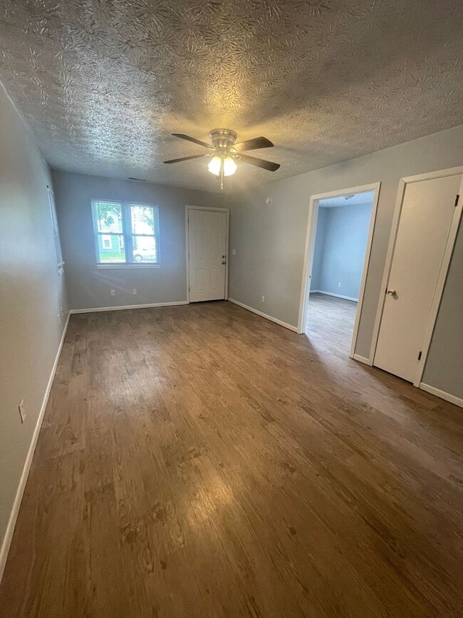 Building Photo - 1029 N 7th St