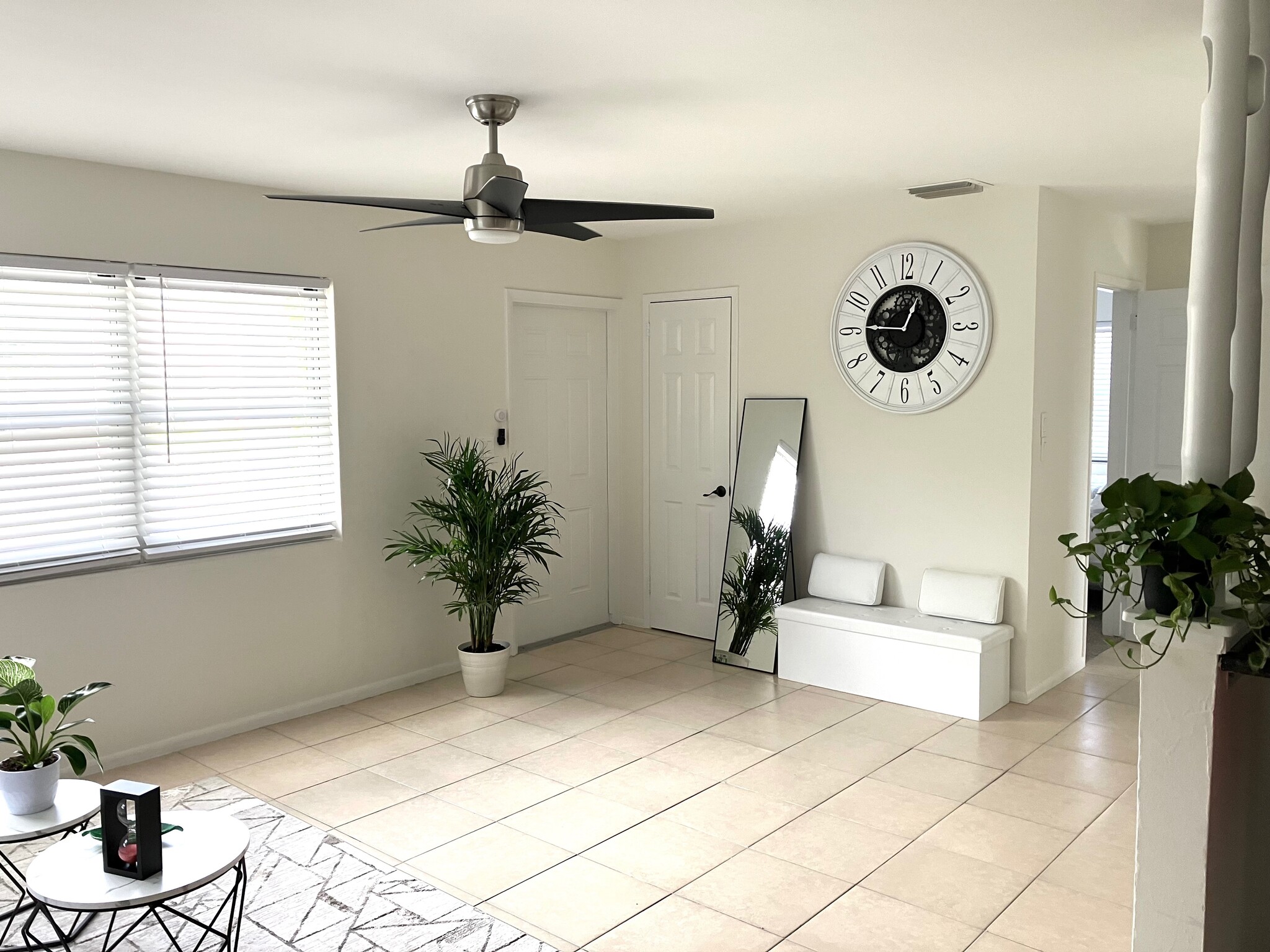 Building Photo - 622 Avenida Hermosa